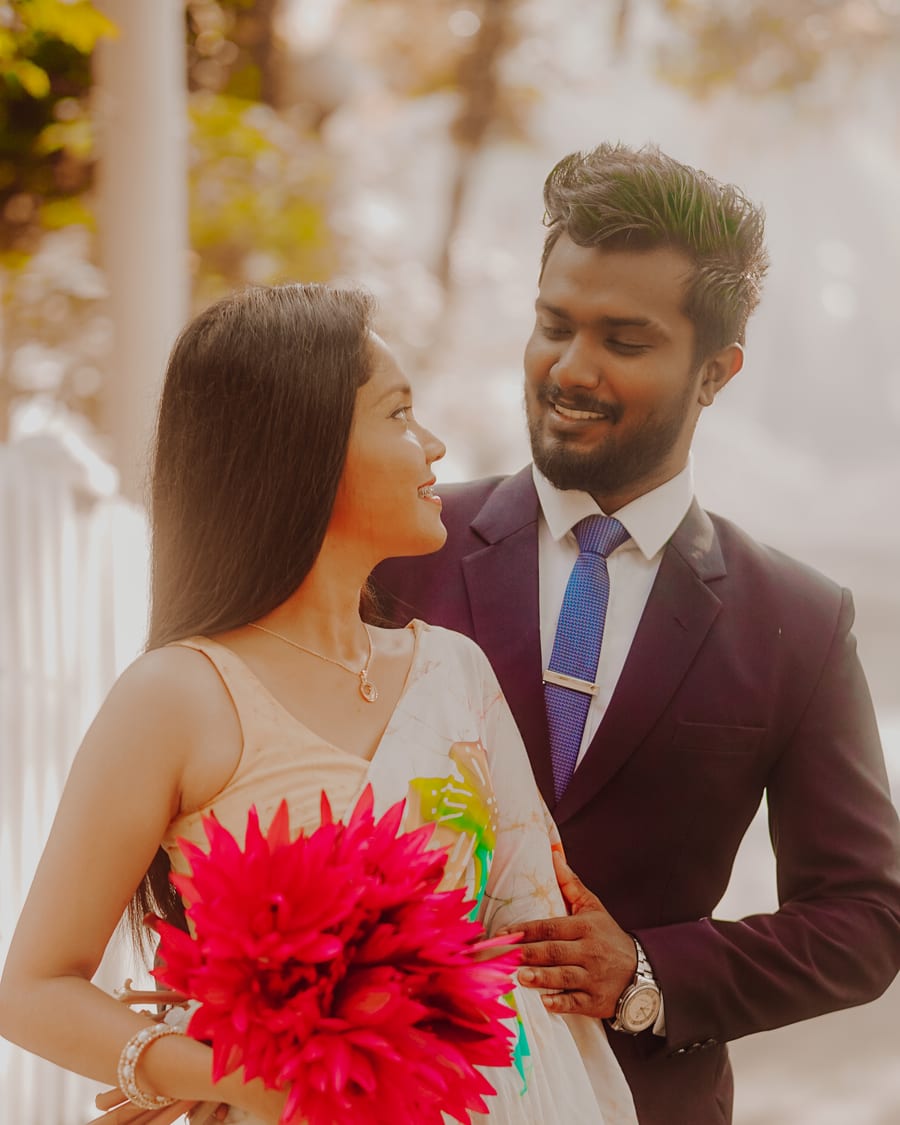 Engagement photography by Zonova Lens