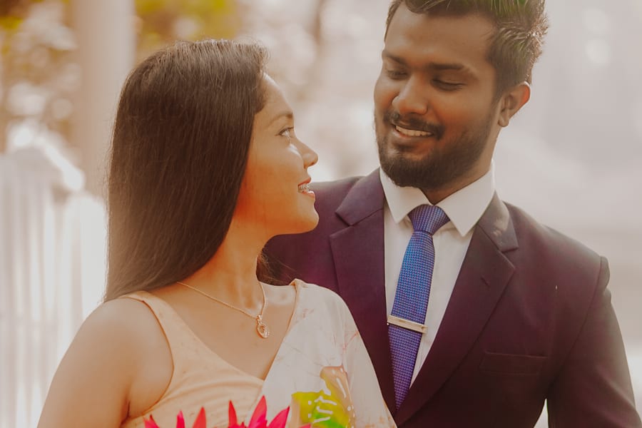 Engagement photography by Zonova Lens